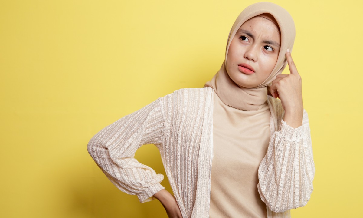 Baju warna Cream Muda dengan Jilbab Cream Muda