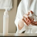13 Urutan Pemakaian Skincare dari Pagi Hingga Malam yang Benar