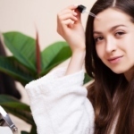 Cara Pakai Peeling Serum Implora dan Manfaatnya untuk Wajah
