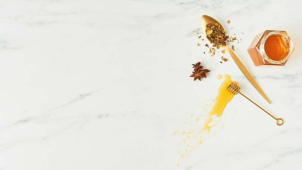 Manfaat Madu Untuk Bibir