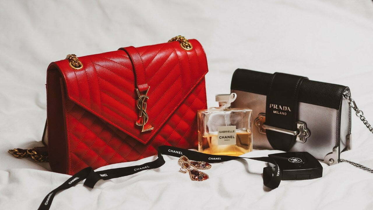 10 Harga Tas YSL di Plaza Indonesia Terbaru 2023