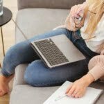 Alasan Kenapa Wanita Harus Bisa Cari Uang Sendiri