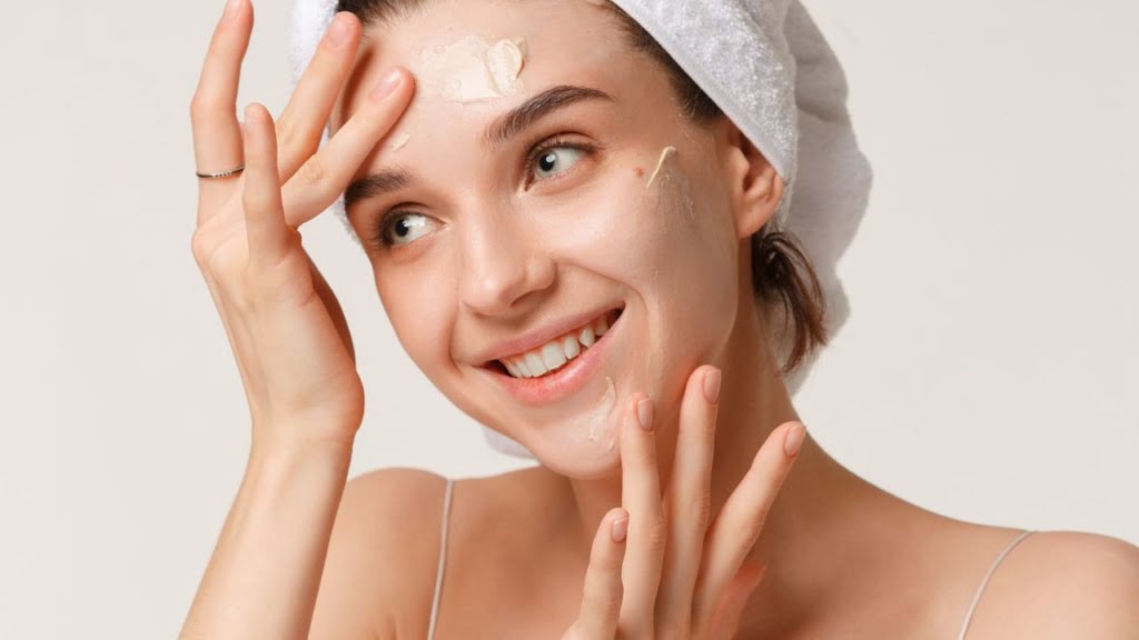 10 Rekomendasi Moisturizer untuk Kulit Kombinasi, Dijamin Cocok!