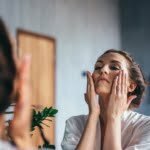 Hukum Memakai Skincare saat Puasa