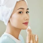 Apakah Setelah Memakai Toner Harus Dibilas? Begini Seharusnya!