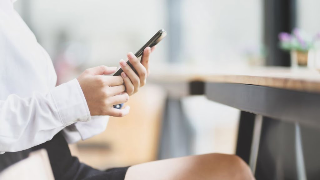 Cara Minta Putus sama Pacar Baik-baik Lewat Chat