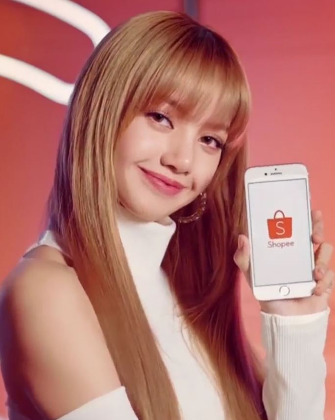 Lisa-Black-Pink Lisa BLACKPINK