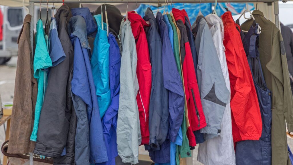 tips memilih jas hujan