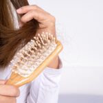 Cara Mengatasi Rambut Rontok dengan Benar dan Tepat