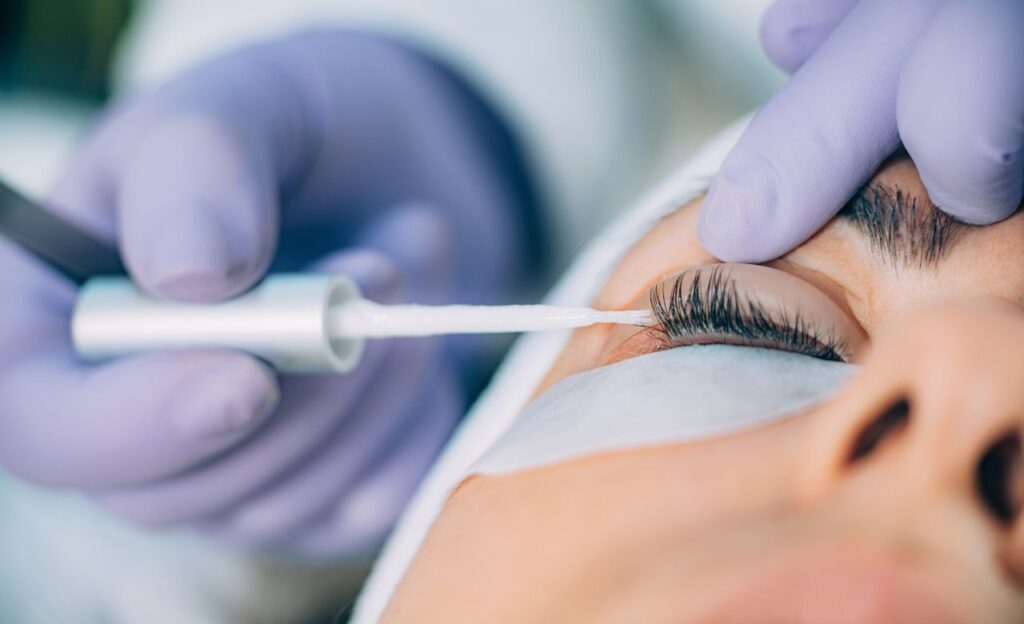 Mengenal Prosedur Lash Lift untuk Melentikkan Bulu Mata