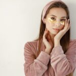 Cara Memakai Masker Mata yang Baik dan Benar