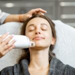9 Cara Menghilangkan Milia di Wajah agar Kulit Kembali Mulus