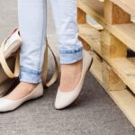 7 Tips Merawat Flat Shoes Agar Lebih Awet, Simak Yuk!