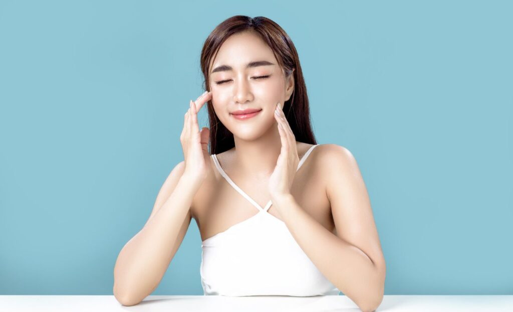 5 Cara Merawat Wajah Agar Putih, Halus, dan Cerah Alami