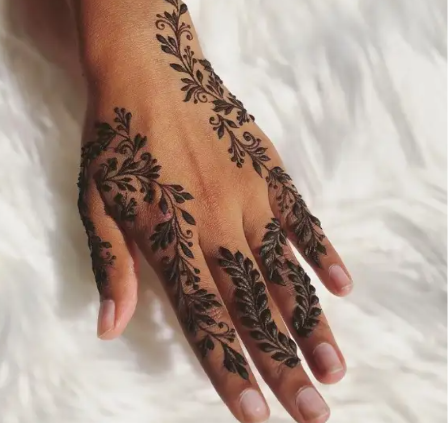 9. Henna Motif Daun