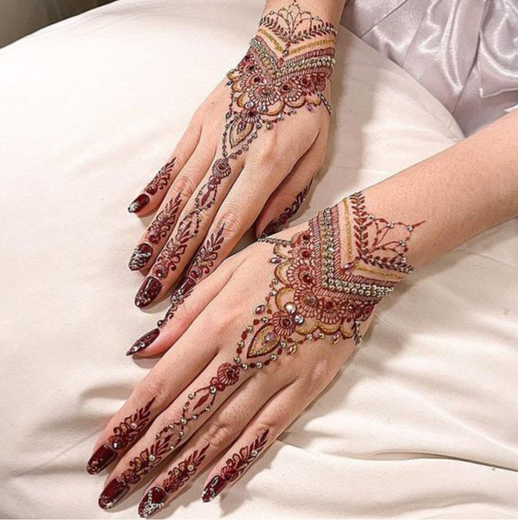 11. Henna Glitter